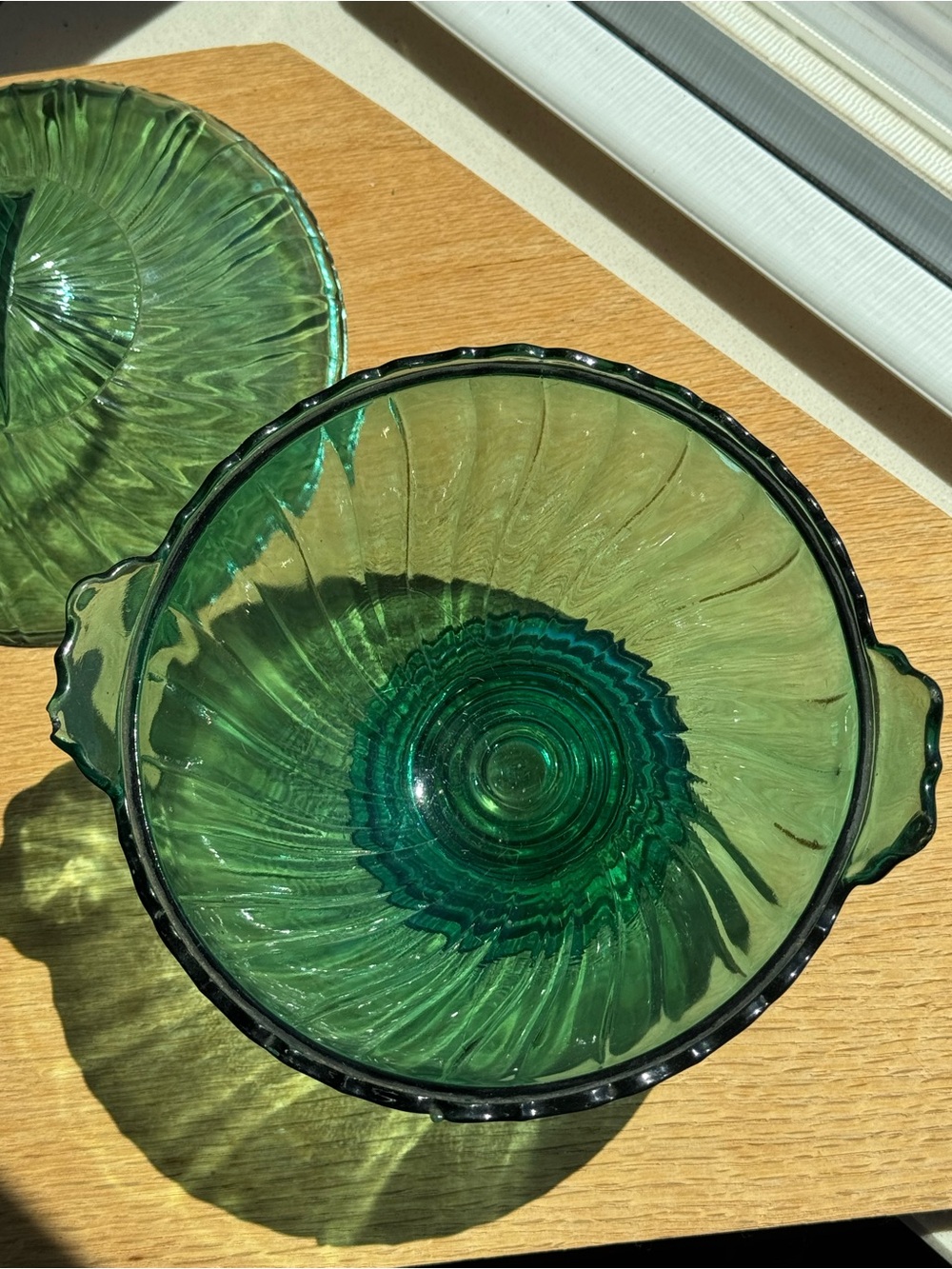 VINTAGE JEANNETTE Glass “Swirl” Candy Dish in Ultramarine - Picture 4 of 7